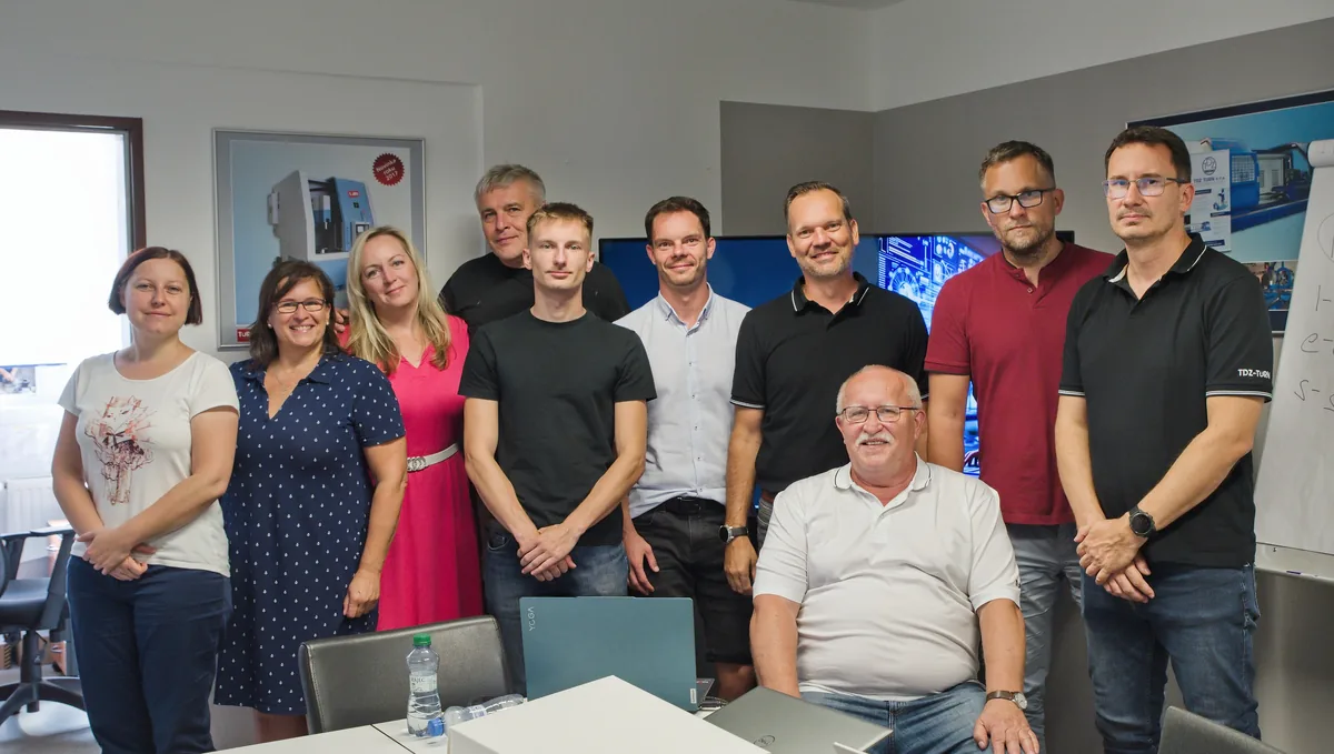Skupinová práce na workshopu AI v praxi